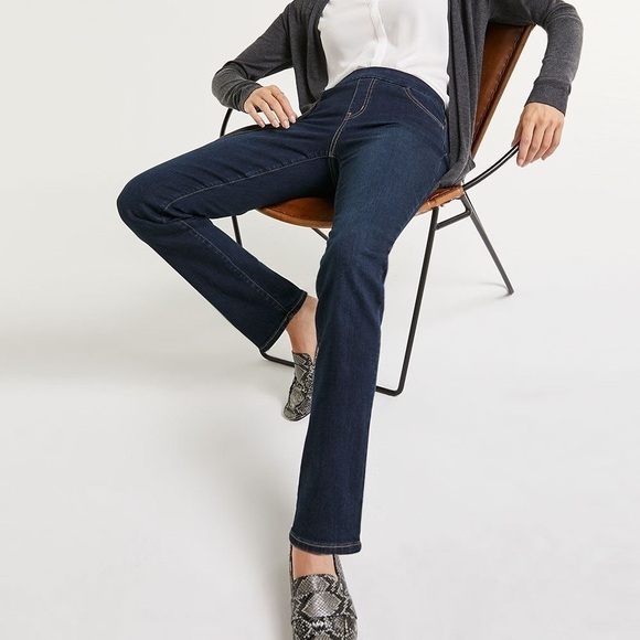 ⭐️nwt Reitmans Straight Leg Jeans The Original Comfort⭐️ - Picture 2 of 8